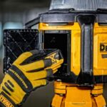 ΦΑΚΟΙ DEWALT DCL074 18V LED 360 ΜΟΙΡΩΝ SOLO