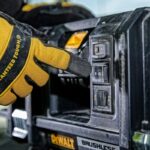 ΣΚΟΥΠΕΣ DEWALT DCV586MT2 54V M-CLASS 2x6 0Ah 11LT