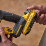 ΤΡΙΒΕΙΑ STANLEY SFMCW221D1S 18V ΔΕΛΤΑ ΜΕ 1x2.0Ah ΚΑΙ ΤΣΑΝΤΑ V20