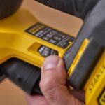 ΤΡΙΒΕΙΑ STANLEY SFMCW221D1S 18V ΔΕΛΤΑ ΜΕ 1x2.0Ah ΚΑΙ ΤΣΑΝΤΑ V20