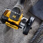 ΤΡΟΧΟΙ DEWALT DCS438N 18V 76mm BRUSHLESS SOLO